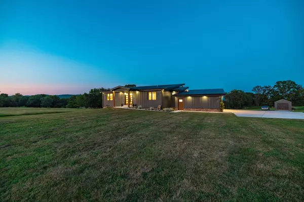 303 S Dry Fork Rd, Gallatin, TN 37066