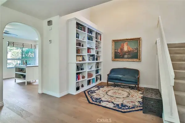 4917 Santo DR, Oak Park, CA 91377