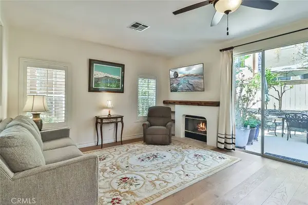 4917 Santo DR, Oak Park, CA 91377