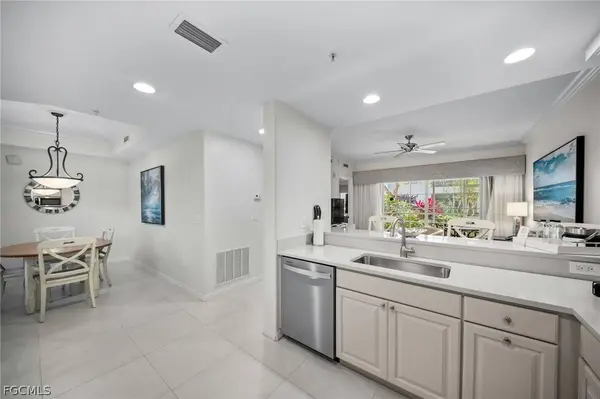 221 9th ST S #127, Naples, FL 34102