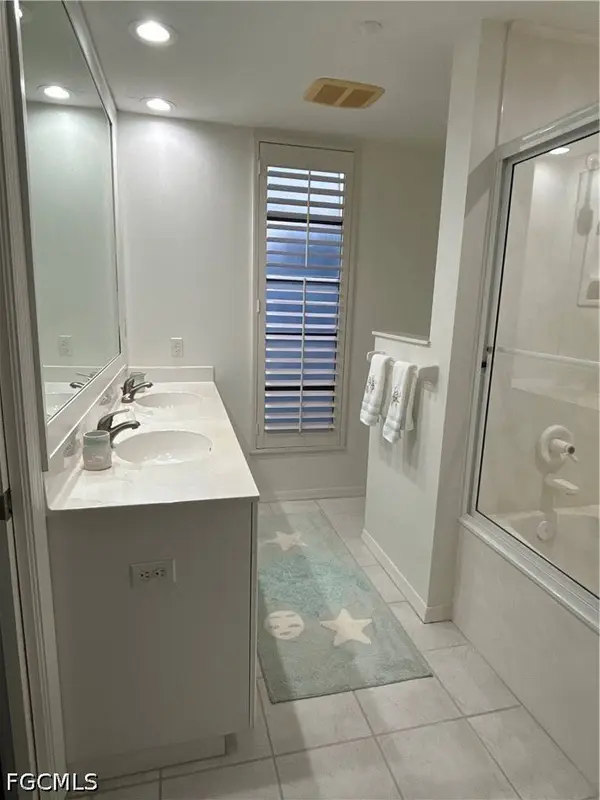663 10th AVE S #B663, Naples, FL 34102