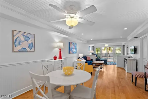 320 14th AVE S #320C, Naples, FL 34102