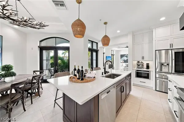 692 10th AVE S #A2, Naples, FL 34102
