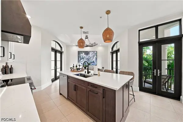 692 10th AVE S #A2, Naples, FL 34102