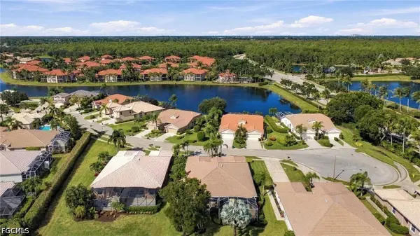 6524 Castlelawn PL #64, Naples, FL 34113