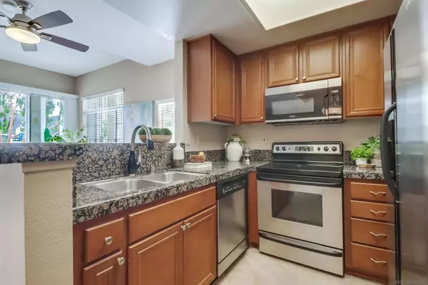 2050 Camino De La Reina #3305, San Diego, CA 92108