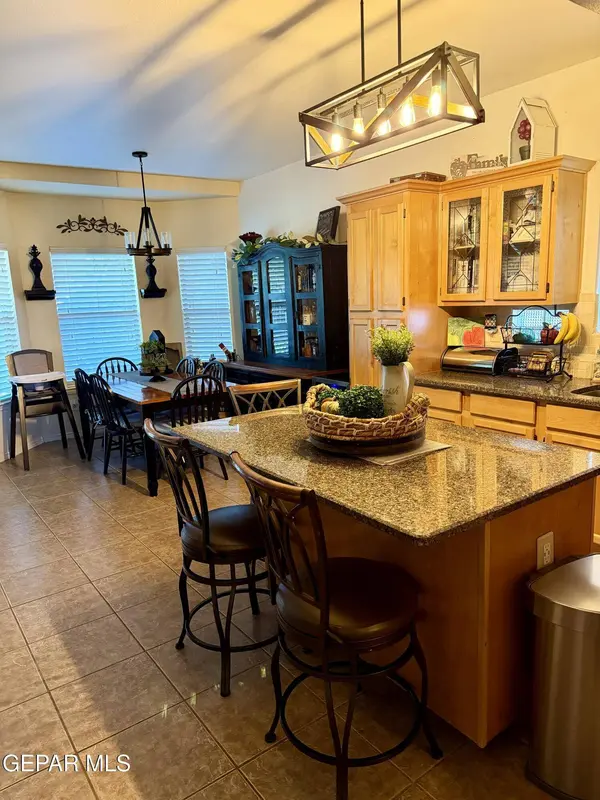 237 LAUREL SPRINGS CT, El Paso, TX 79932