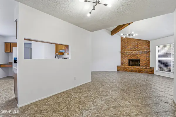 7632 IROQUOIS DR, El Paso, TX 79912