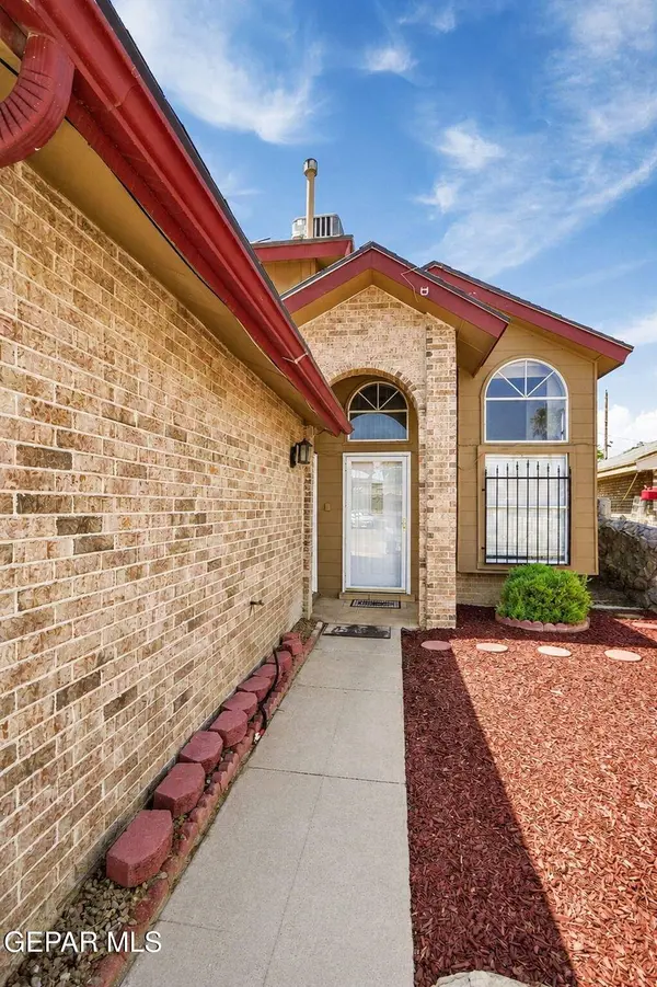 704 Medina ST, El Paso, TX 79905