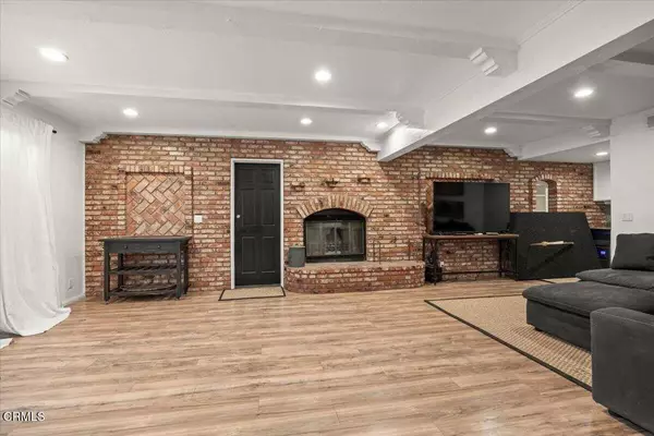 1140 W Lancaster BLVD, Lancaster, CA 93534