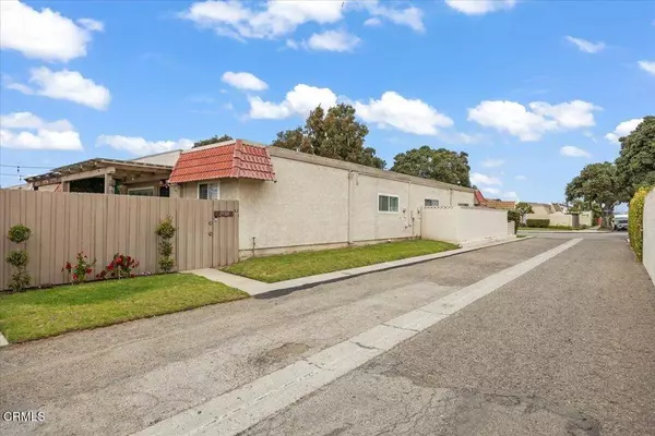 2930 Isle WAY #B, Oxnard, CA 93035