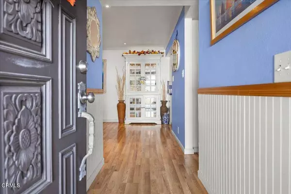 49 Mission Plaza DR, Ventura, CA 93001