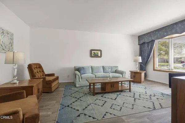 2040 Olga ST, Oxnard, CA 93036