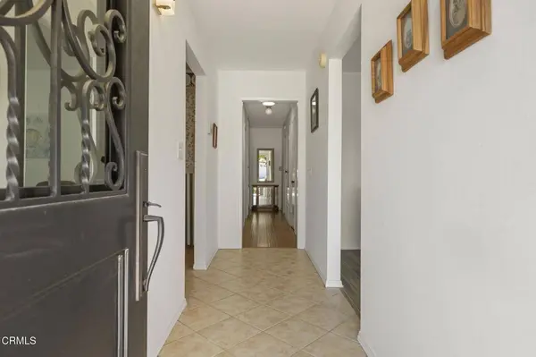 2040 Olga ST, Oxnard, CA 93036