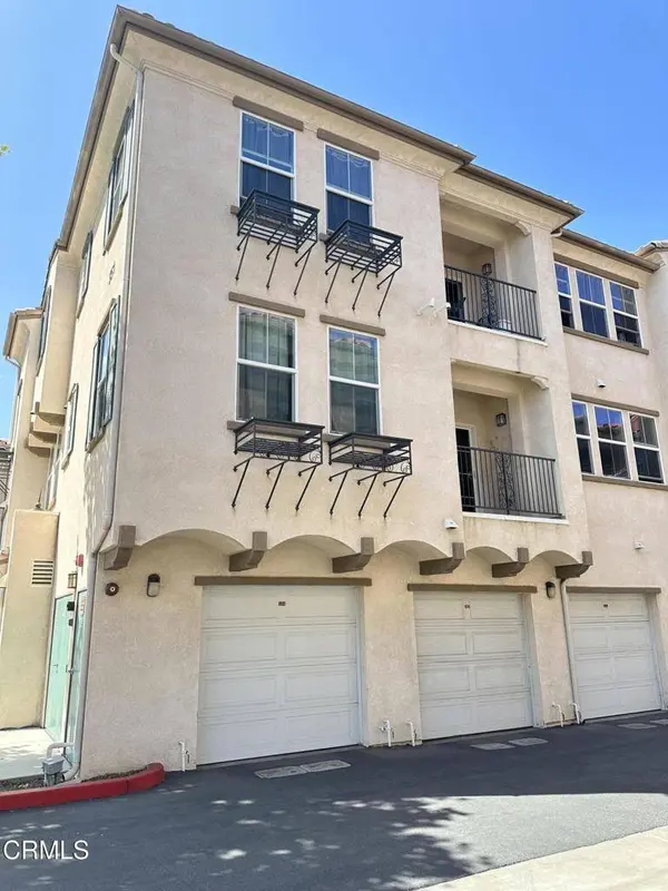 351 Riverpark #301, Oxnard, CA 93036