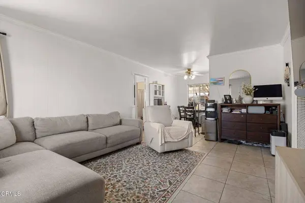 208 Lark ST, Oxnard, CA 93033