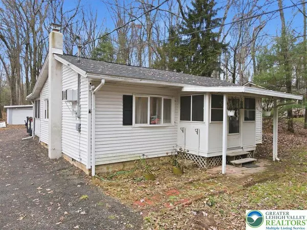 178 Ash LN, Polk Twp, PA 18058