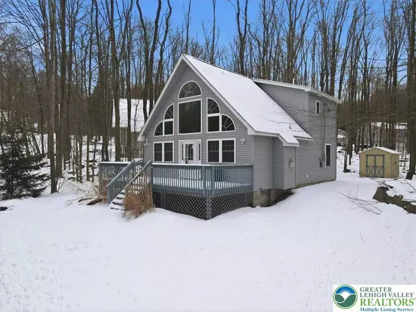 102 Chitimacha DR, Coolbaugh Twp, PA 18347