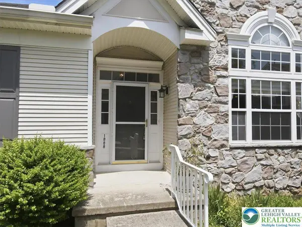 1888 Jeanine WAY, Hellertown Boro, PA 18055