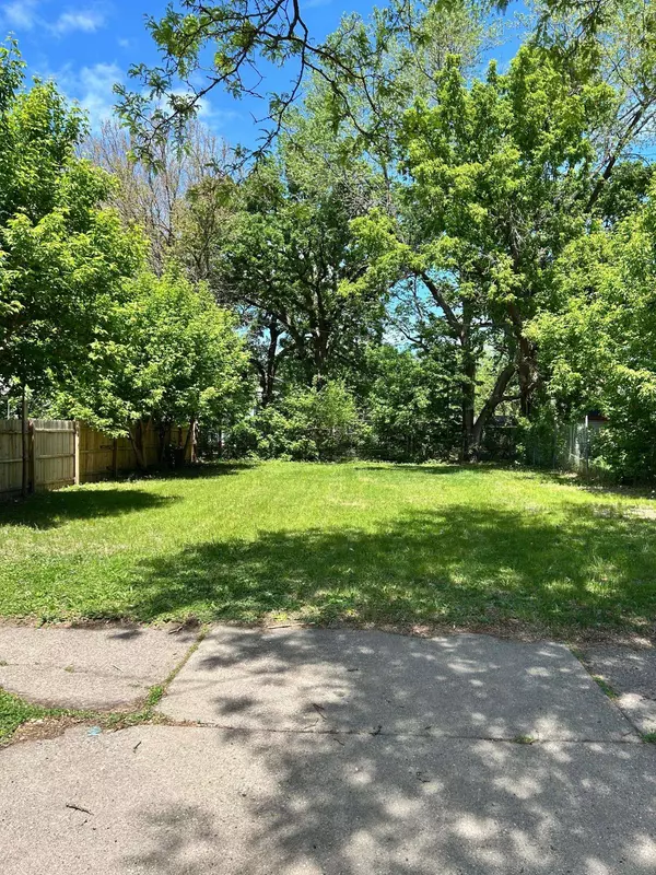 422 33rd AVE N, Minneapolis, MN 55412