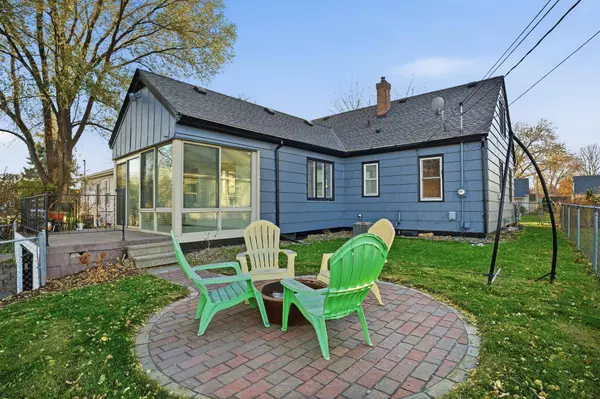 1253 7th AVE S, South Saint Paul, MN 55075