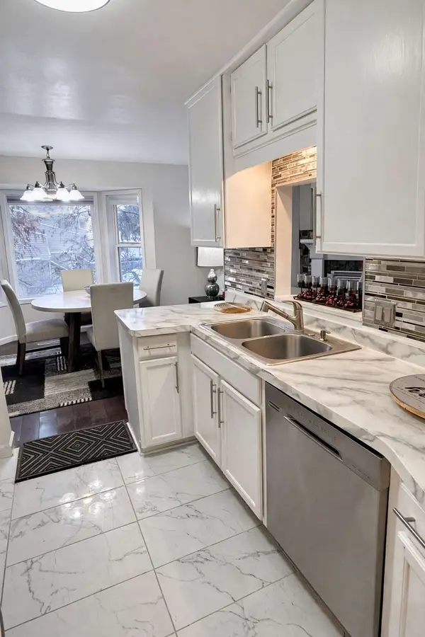 14216 Hibiscus CT, Saint Paul, MN 55124