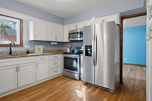 1701 W 138th ST, Burnsville, MN 55337