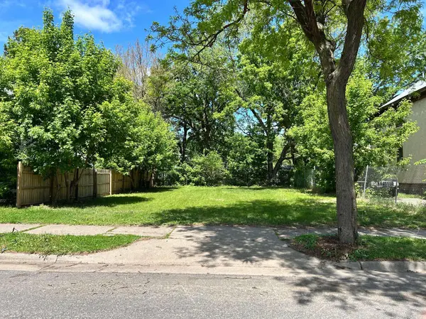 422 33rd AVE N, Minneapolis, MN 55412