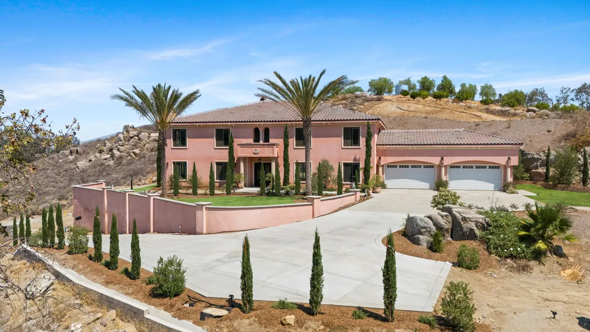 17190 Small Canyon Ln Riverside Ca 92506