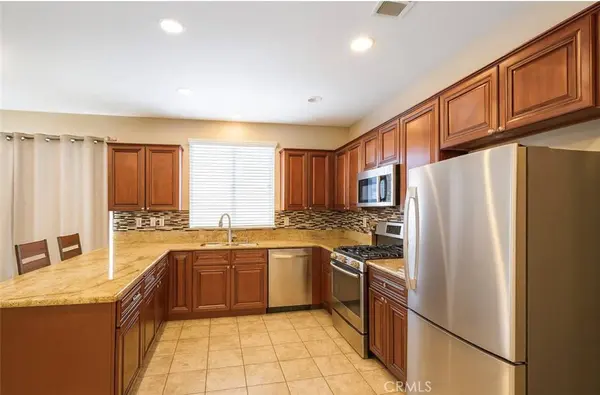13674 Buena Vista DR, Hesperia, CA 92344
