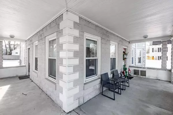 29-31 Middlesex St #1, Chelmsford, MA 01863