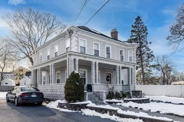 29-31 Middlesex St #1, Chelmsford, MA 01863