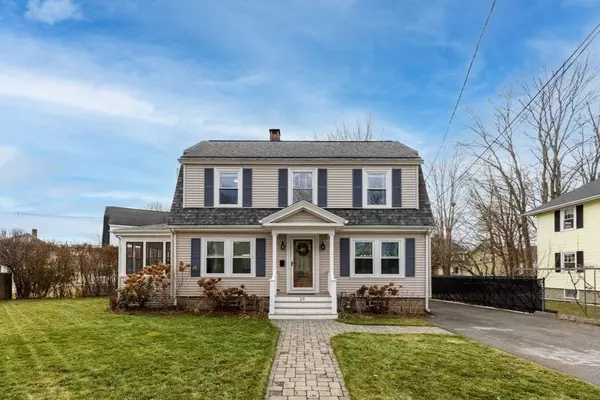 24 Lowell St, Woburn, MA 01801