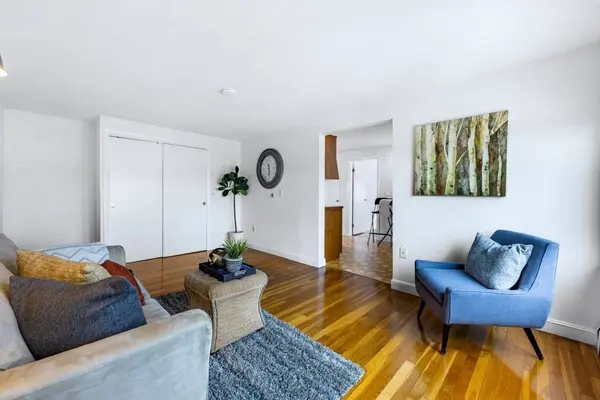 50 Tuttle St #12, Wakefield, MA 01880