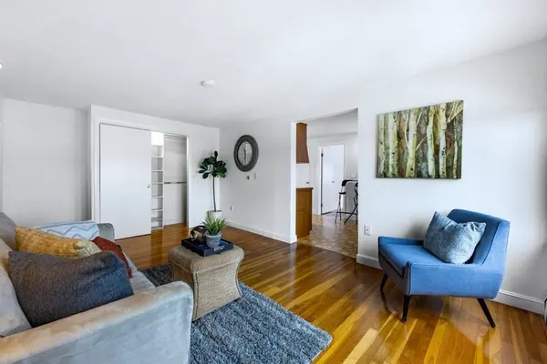 50 Tuttle St #12, Wakefield, MA 01880