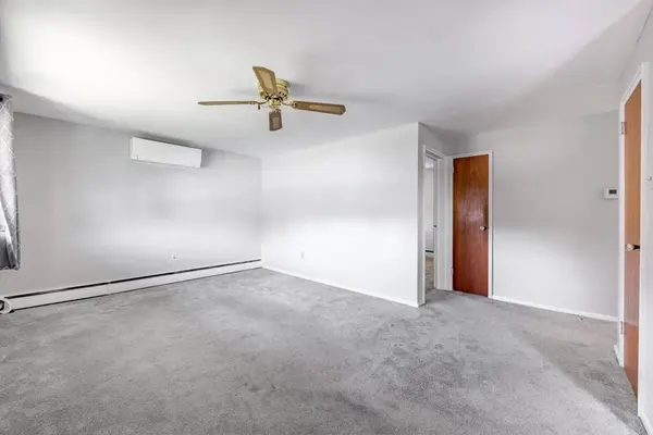 31 Anna Rd, Woburn, MA 01801