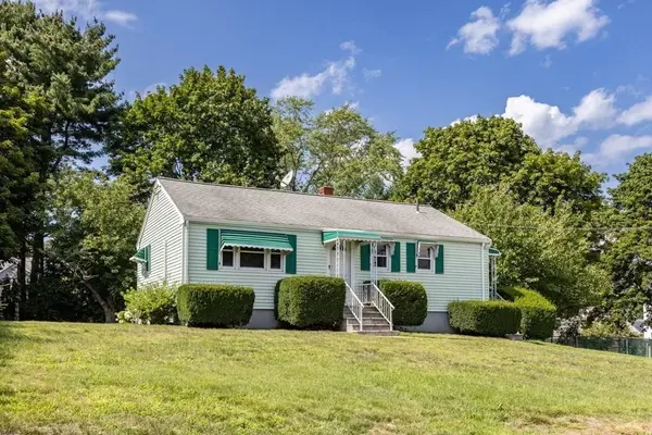 31 Anna Rd, Woburn, MA 01801