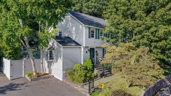 2 Rosemary Ave, Wakefield, MA 01880