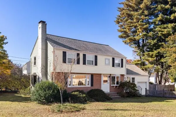 20 Elmcrest Rd, Wakefield, MA 01880