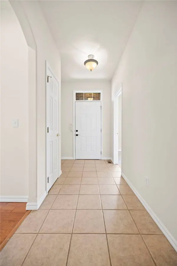 63 Highland Pkwy, Bella Vista, AR 72715