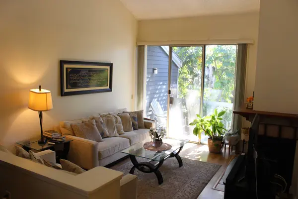 25613 Pine Creek Ln., Wilmnington, CA 90744