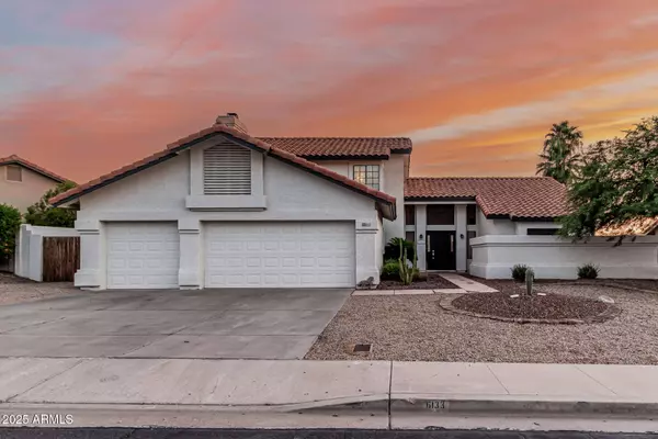 6133 E SADDLEBACK Street, Mesa, AZ 85215
