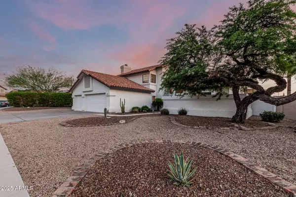 6133 E SADDLEBACK Street, Mesa, AZ 85215