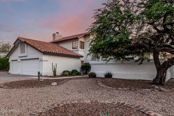 6133 E SADDLEBACK Street, Mesa, AZ 85215