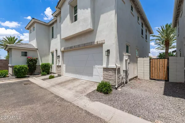 5460 S DILLON Circle, Mesa, AZ 85212