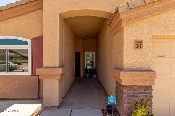 249 W HAWTHORNE Drive, Casa Grande, AZ 85122