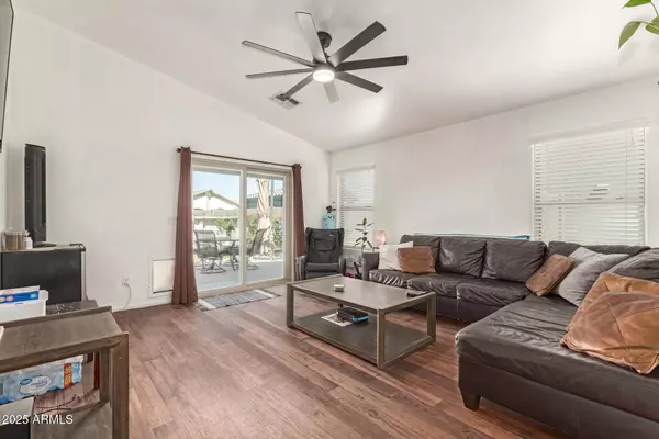 750 W MESQUITE TREE Lane, San Tan Valley, AZ 85143