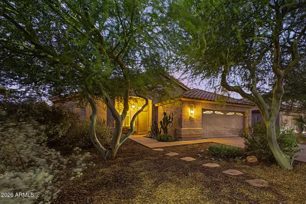 147 E PALO BLANCO Way, Gilbert, AZ 85296