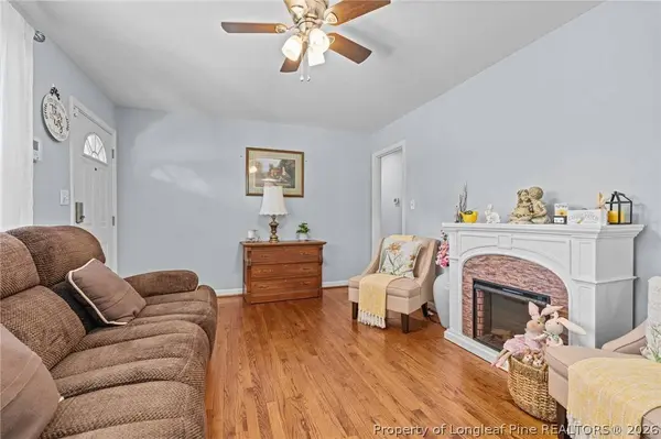 1726 Martindale DR, Fayetteville, NC 28304
