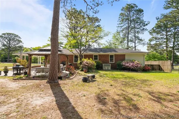 1726 Martindale DR, Fayetteville, NC 28304